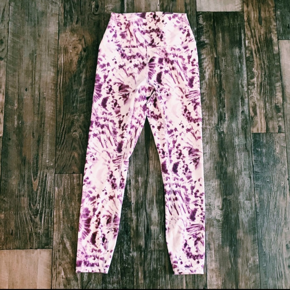 Purple tie dye leggings